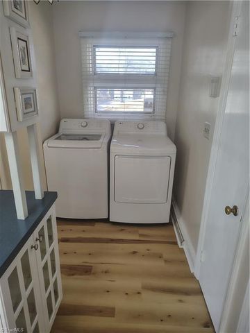 605 WESTCHESTER Drive, High Point, NC 27262