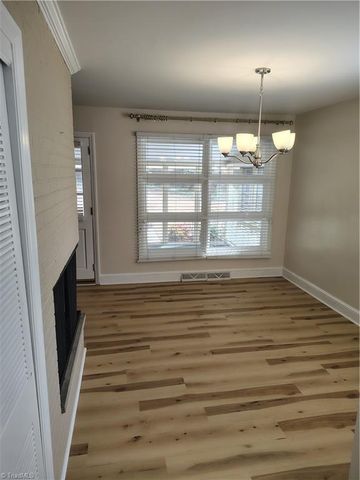 605 WESTCHESTER Drive, High Point, NC 27262