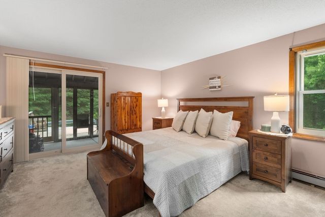 40 Clear Pond Rd, Lakeville, MA 02347