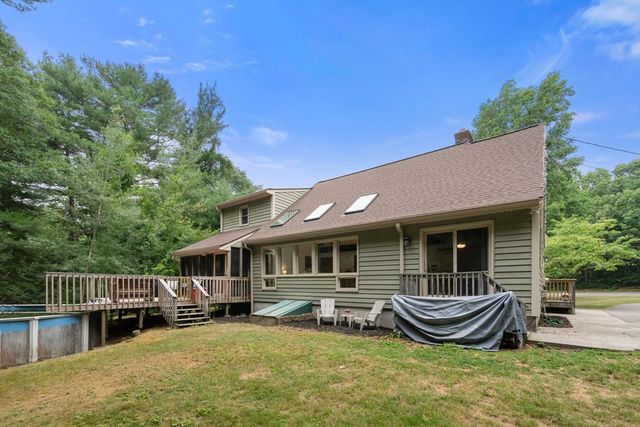 40 Clear Pond Rd, Lakeville, MA 02347