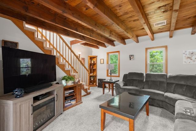 40 Clear Pond Rd, Lakeville, MA 02347