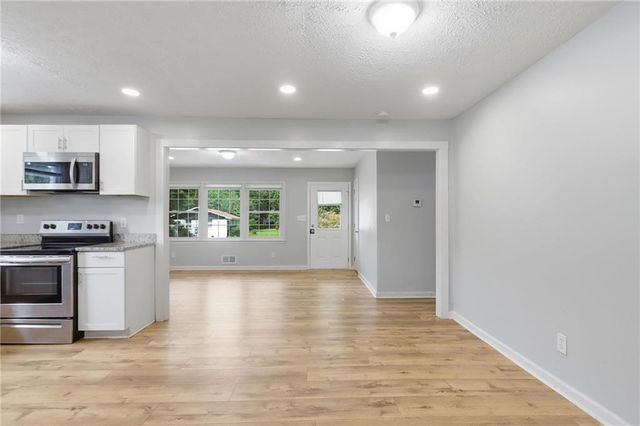 3422 Eisenhower Circle SE, Atlanta, GA 30354