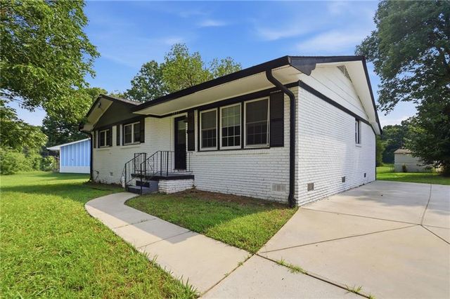 3422 Eisenhower Circle SE, Atlanta, GA 30354