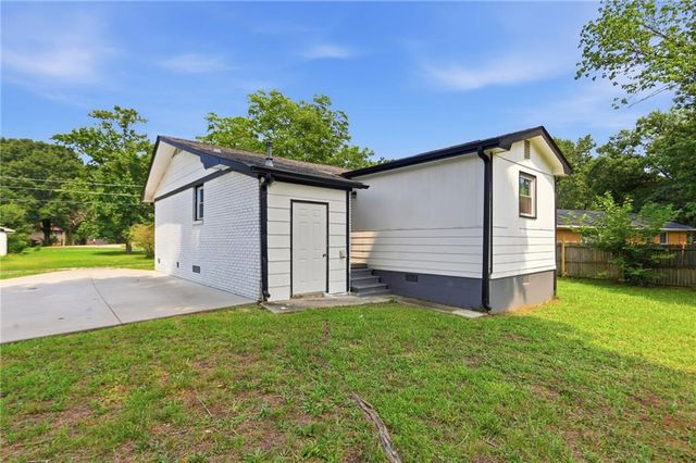 3422 Eisenhower Circle SE, Atlanta, GA 30354