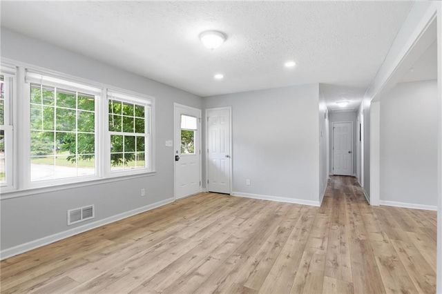 3422 Eisenhower Circle SE, Atlanta, GA 30354