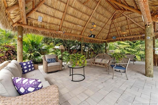 216 SE Flamingo Avenue, Stuart, FL 34996