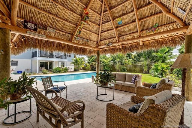 216 SE Flamingo Avenue, Stuart, FL 34996