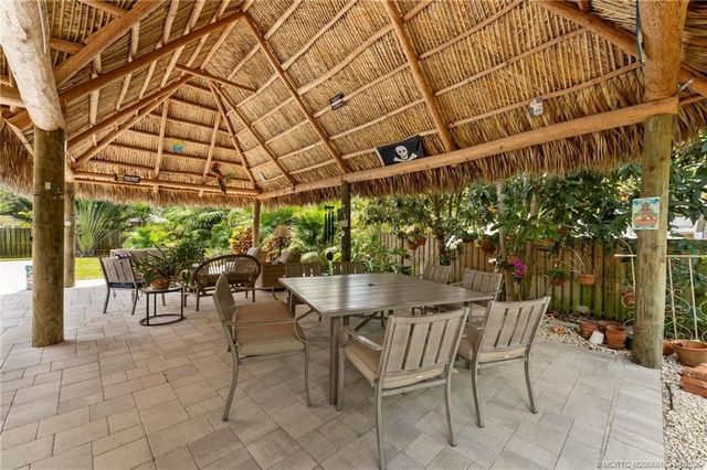 216 SE Flamingo Avenue, Stuart, FL 34996