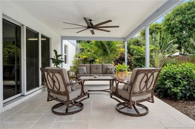 216 SE Flamingo Avenue, Stuart, FL 34996