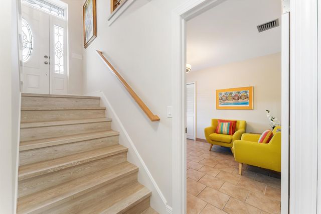 216 SE Flamingo Avenue, Stuart, FL 34996