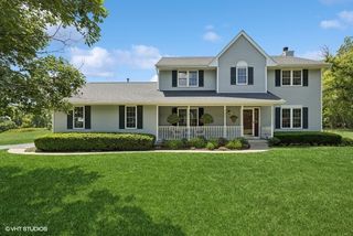 2005 Greenwood Road, Woodstock, IL 60098
