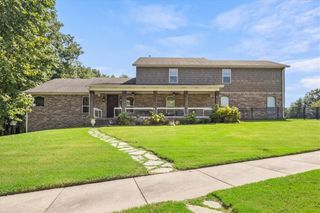 4235 W New Bridge Road, Fayetteville, AR 72704