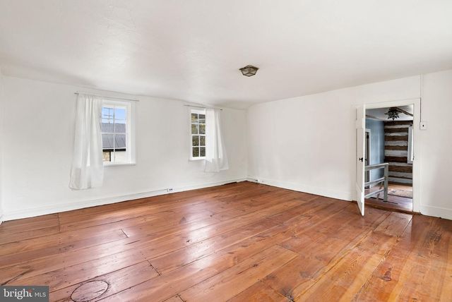 7379 QUEEN ST, Middleway, WV 25430