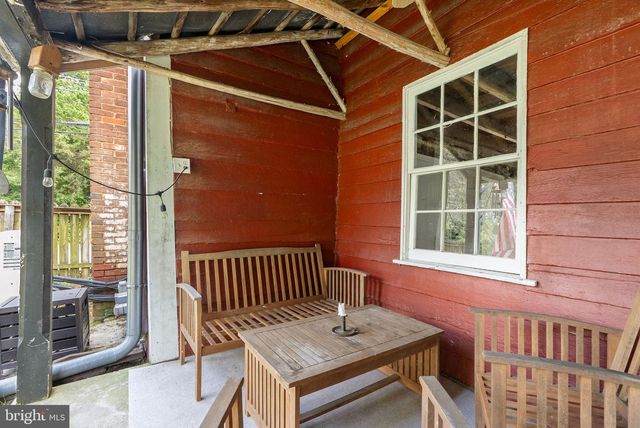 7379 QUEEN ST, Middleway, WV 25430