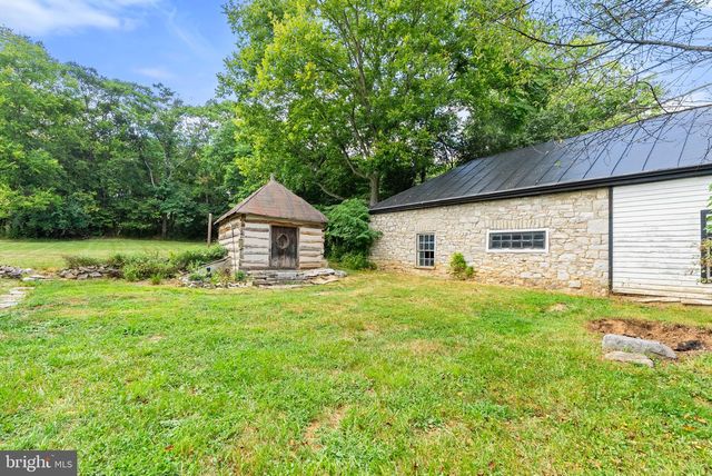 7379 QUEEN ST, Middleway, WV 25430