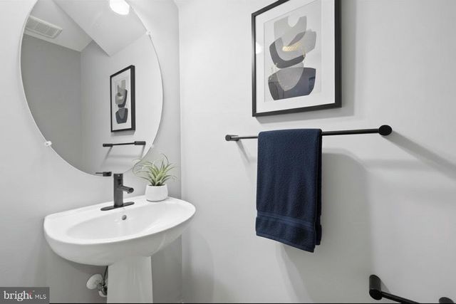 4615B CROSSING COURT, Ellicott City, MD 21043