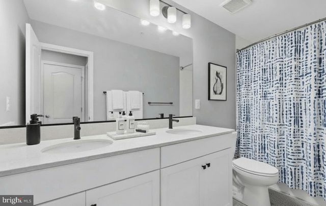 4615B CROSSING COURT, Ellicott City, MD 21043