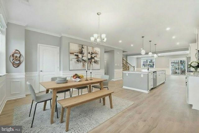 4615B CROSSING COURT, Ellicott City, MD 21043