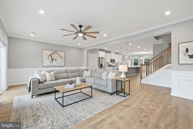 4615B CROSSING COURT, Ellicott City, MD 21043