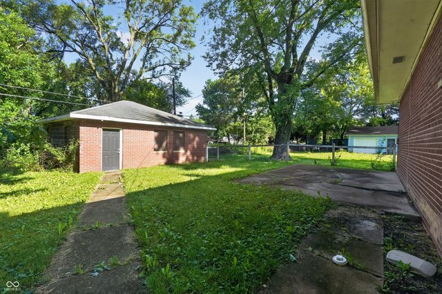 3950 N Elizabeth Street, Indianapolis, IN 46226