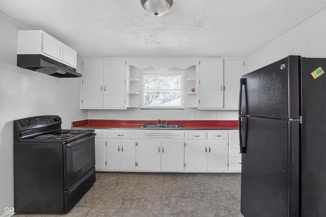 3950 N Elizabeth Street, Indianapolis, IN 46226