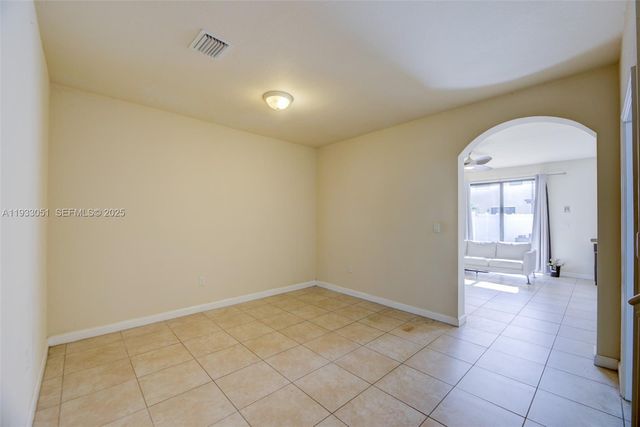 3316 W 91st Ter, Hialeah, FL 33018
