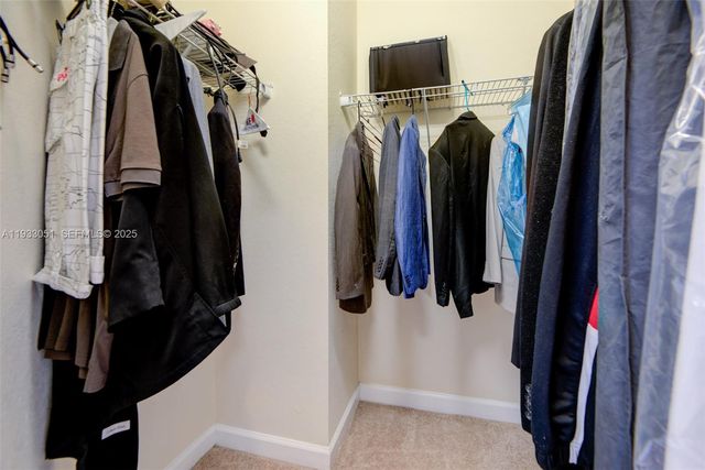 3316 W 91st Ter, Hialeah, FL 33018