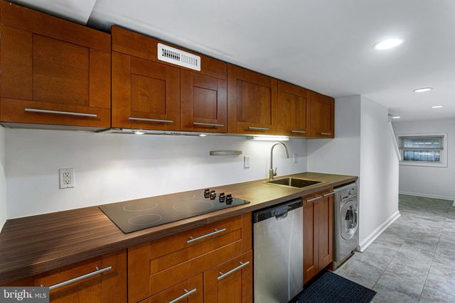 3028 PARK PL NW, Washington, DC 20001