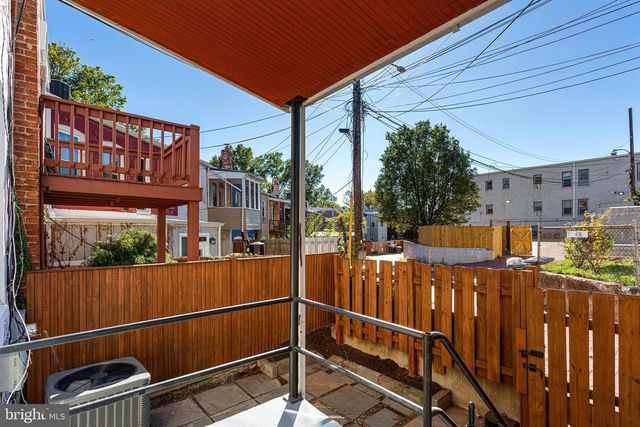 3028 PARK PL NW, Washington, DC 20001