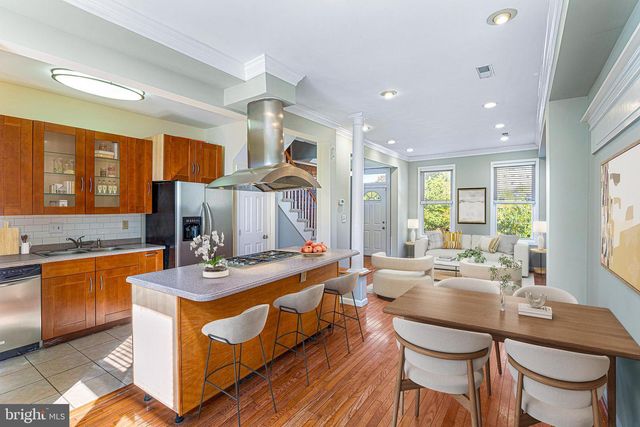 3028 PARK PL NW, Washington, DC 20001