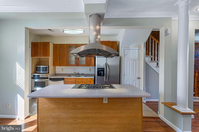 3028 PARK PL NW, Washington, DC 20001