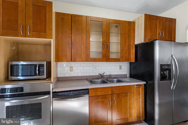 3028 PARK PL NW, Washington, DC 20001