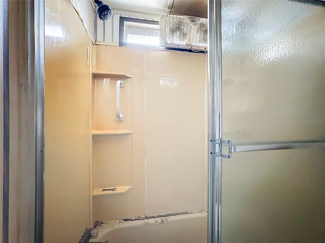 36700 DAISY LANE, Fruitland Park, FL 34731