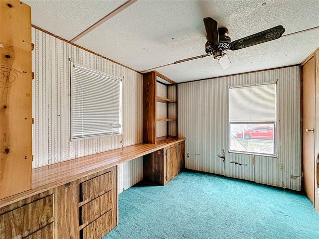 36700 DAISY LANE, Fruitland Park, FL 34731