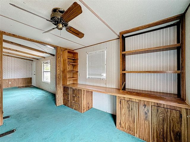 36700 DAISY LANE, Fruitland Park, FL 34731