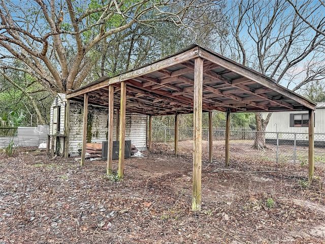 36700 DAISY LANE, Fruitland Park, FL 34731