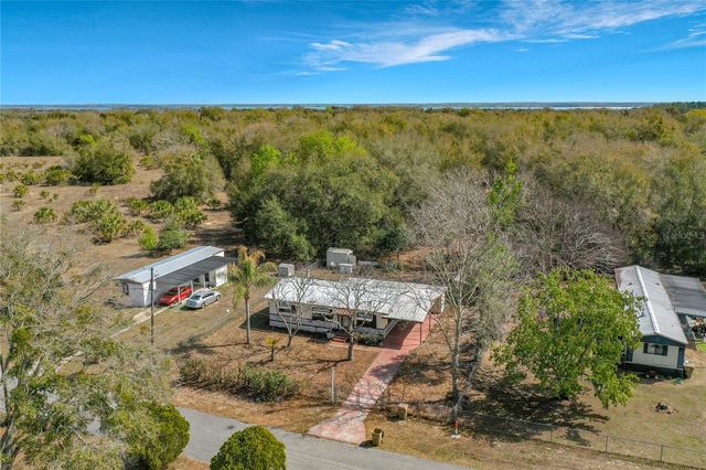 36700 DAISY LANE, Fruitland Park, FL 34731