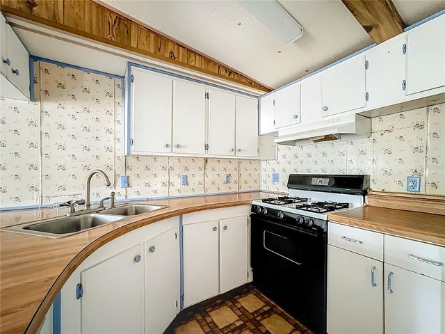 36700 DAISY LANE, Fruitland Park, FL 34731