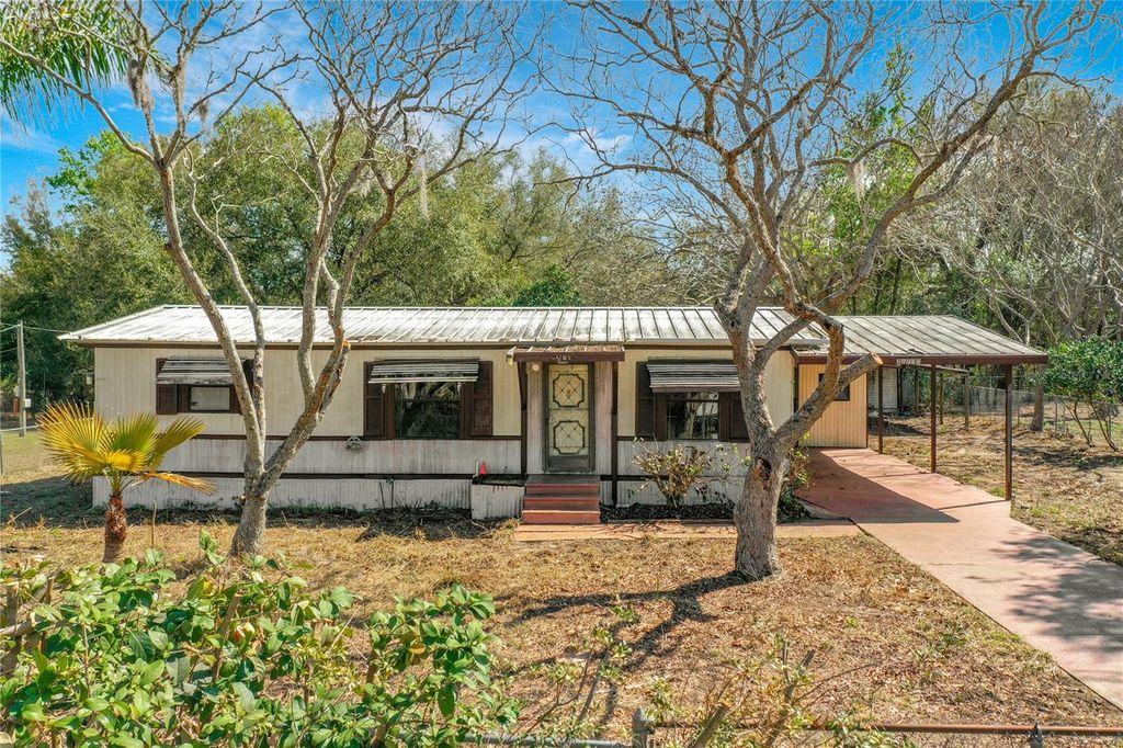 36700 DAISY LANE, Fruitland Park, FL 34731