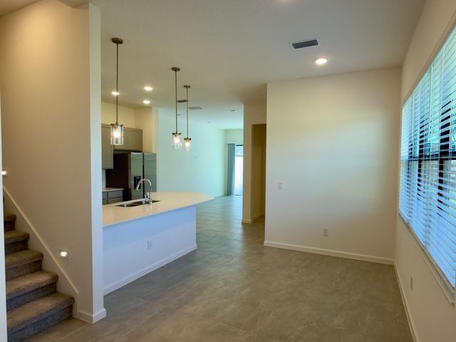 10592 EBB TIDE LANE, Orlando, FL 32821