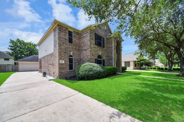 233 Rustic Oaks Drive, League City, TX 77573