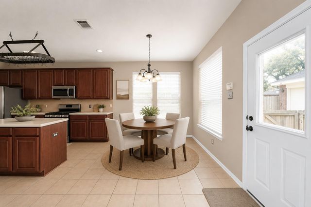 233 Rustic Oaks Drive, League City, TX 77573