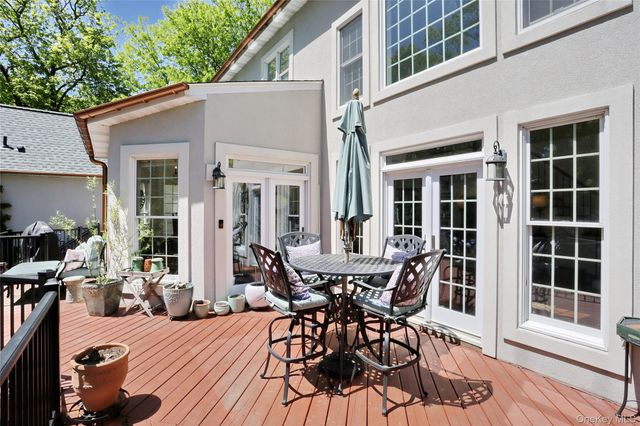 2 Phillips Drive, Stony Point, NY 10980