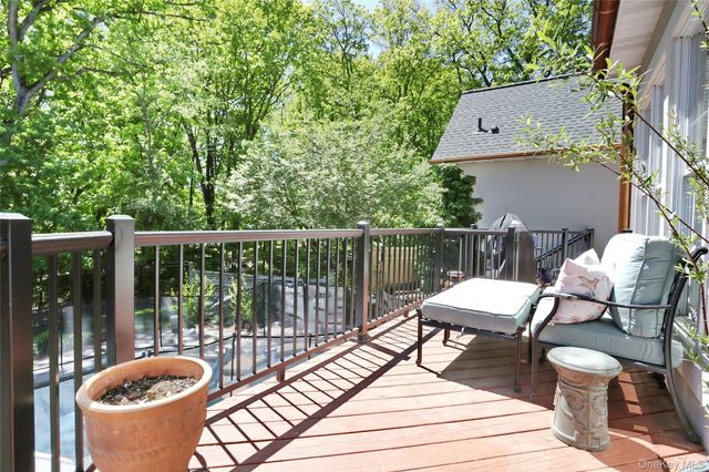 2 Phillips Drive, Stony Point, NY 10980