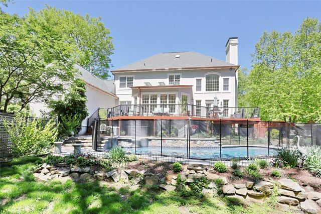 2 Phillips Drive, Stony Point, NY 10980