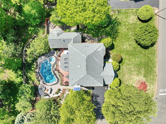 2 Phillips Drive, Stony Point, NY 10980
