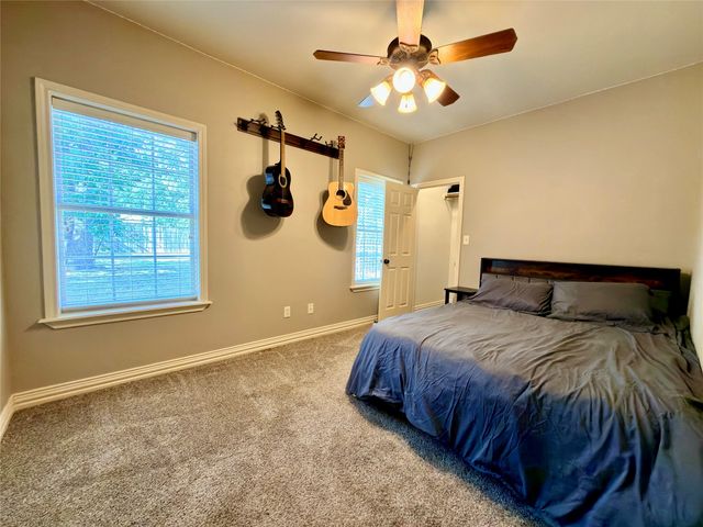 12881 Winding Oak, Lindale, TX 75771
