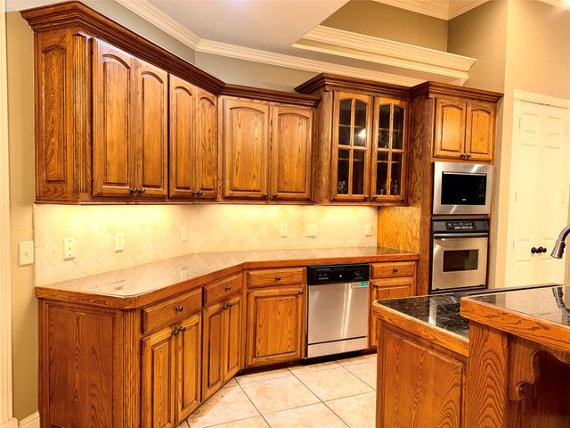12881 Winding Oak, Lindale, TX 75771