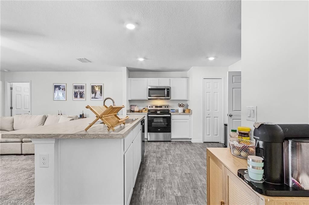 Image 7 of property listing at 1618 7th AVE, Cape Coral, FL 33993