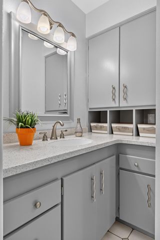 4712 Oahu Drive NE, Albuquerque, NM 87111